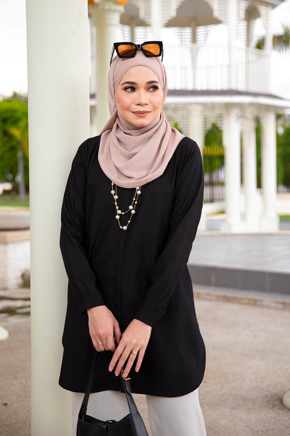 Aileen Blouse - Exclusive Black